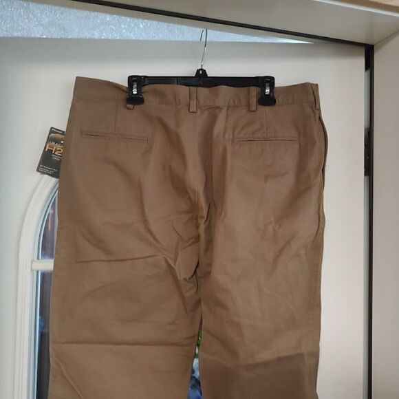 New Haggar H26 Brown Straight Fit Original Chino Pants Size Men's 38/30 - Picture 3 of 3